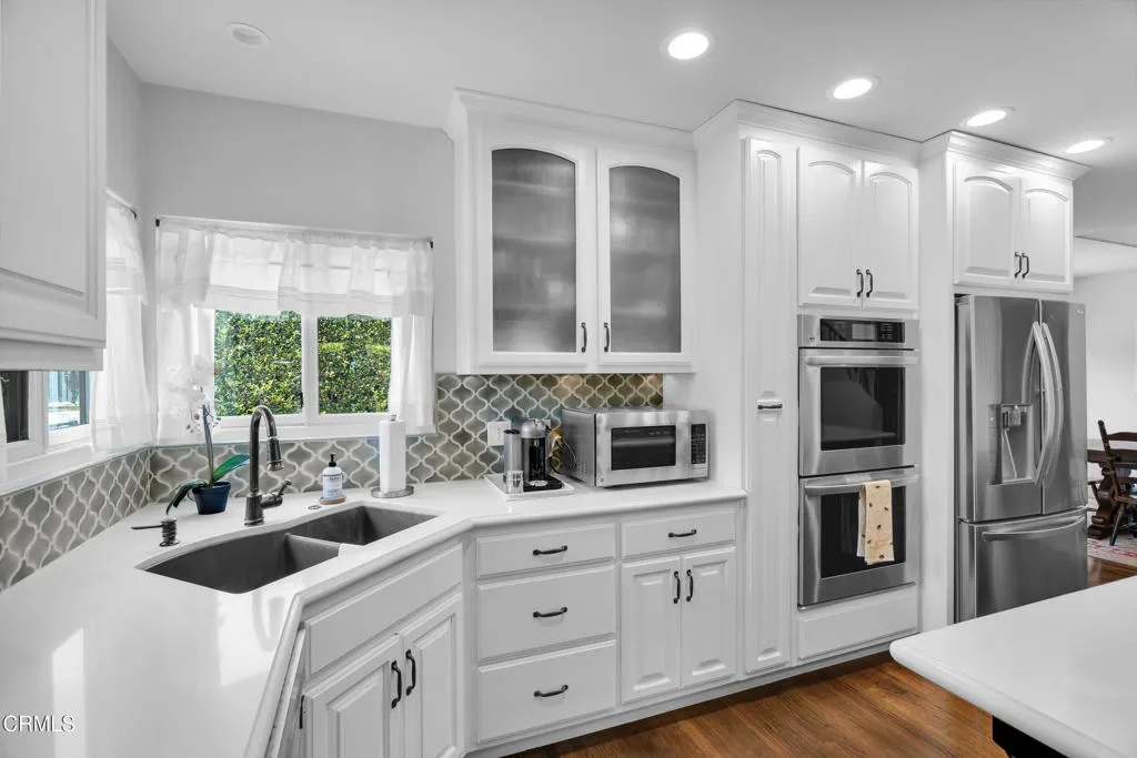 Monrovia, California 91016, United States, 4 Bedrooms Bedrooms, ,5 BathroomsBathrooms,Residential,Active,147444