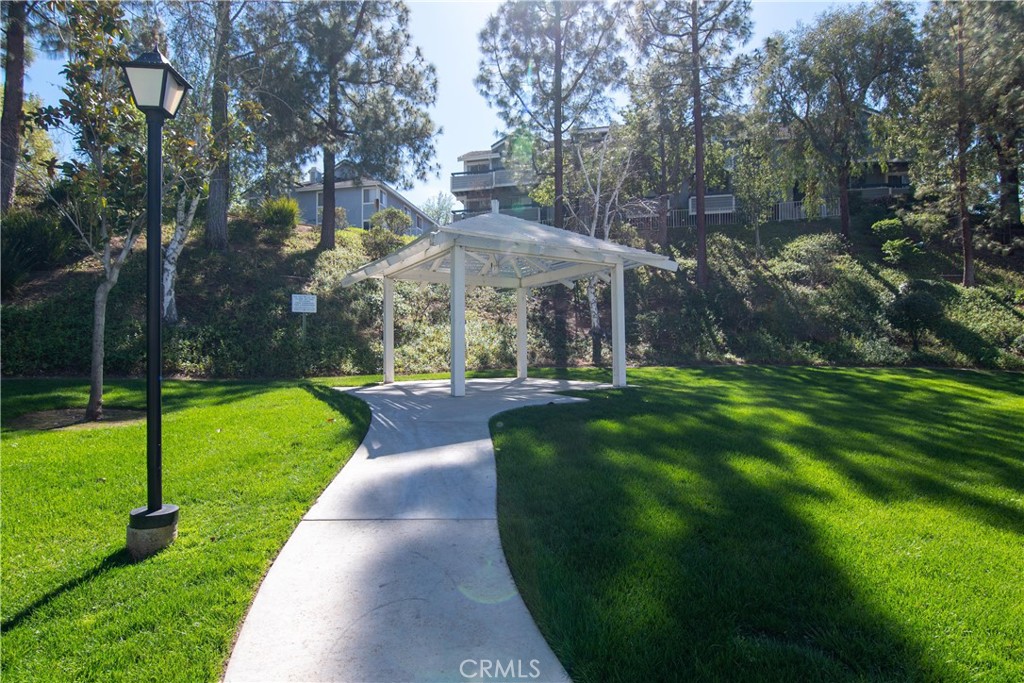 26961 Rainbow Glen 735