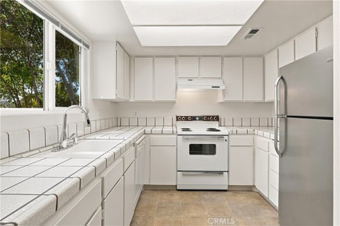 Tiny photo for 44 Sombrilla Court, Atascadero, CA 93422 (MLS # NS26187343)