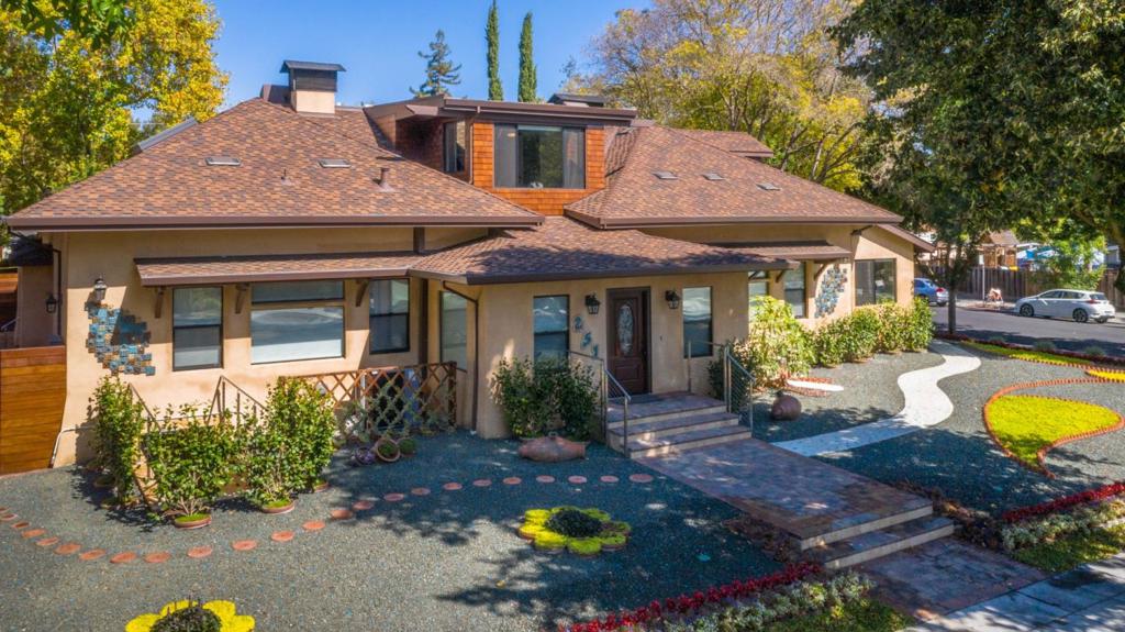 251 Middlefield Road
