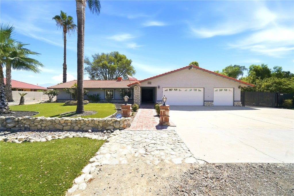 14334 Anthony Place