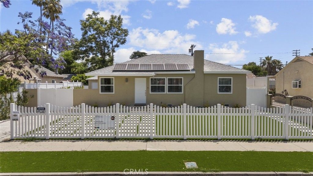 Photo of 6820 Jellico Avenue, Van Nuys, CA 91406 (MLS # SR25132466)