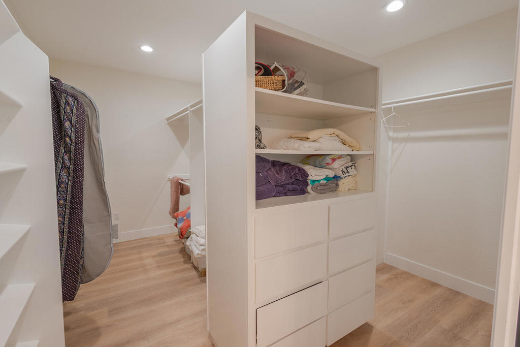 Avondale Country Clu - Residential