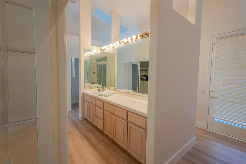 Avondale Country Clu - Residential