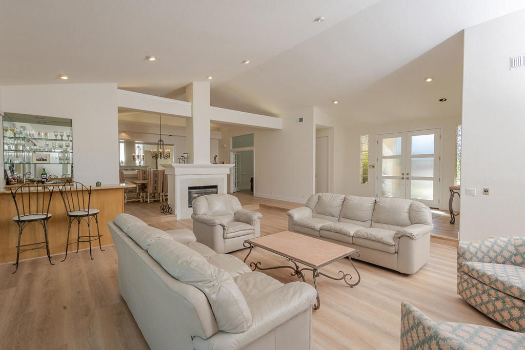 Avondale Country Clu - Residential