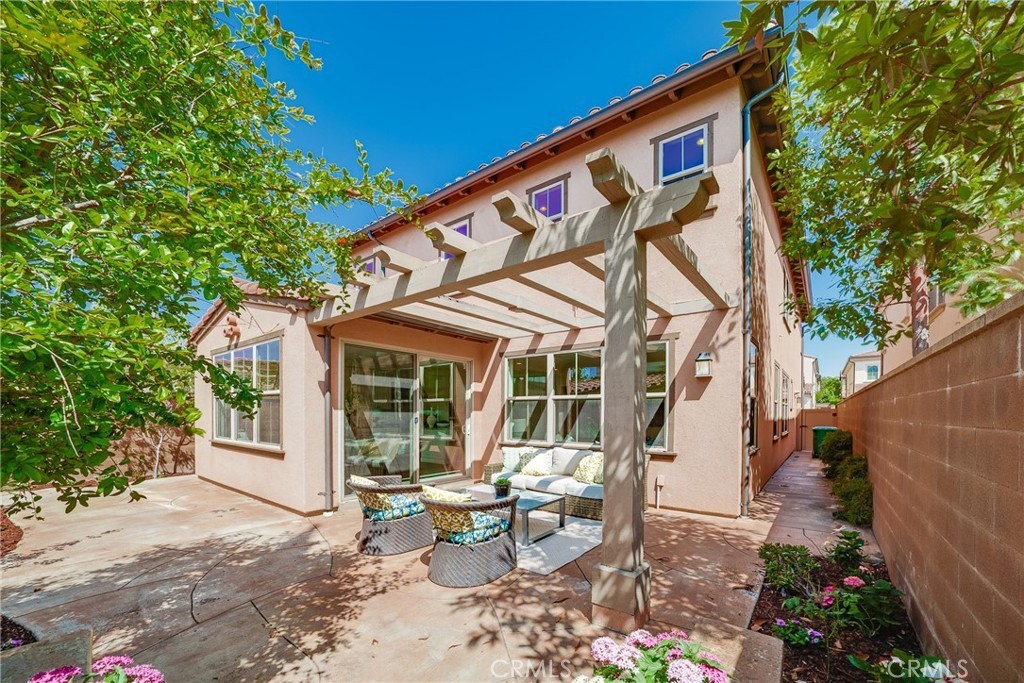 216 Midvale Ln
