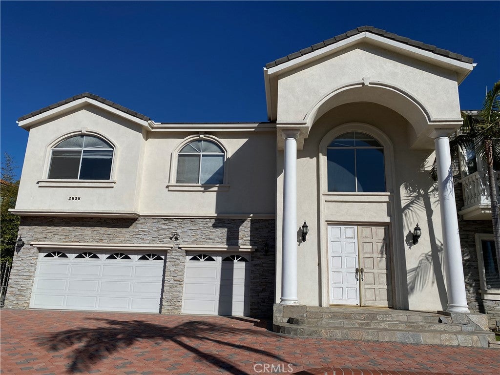 2838 Bentley Way