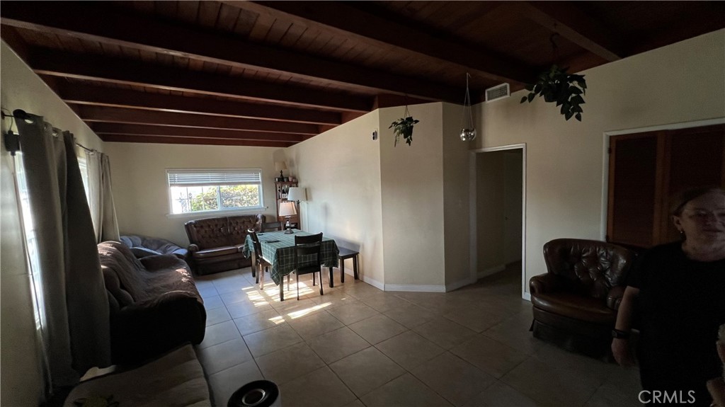 Properties 4 706 S Meridian Avenue