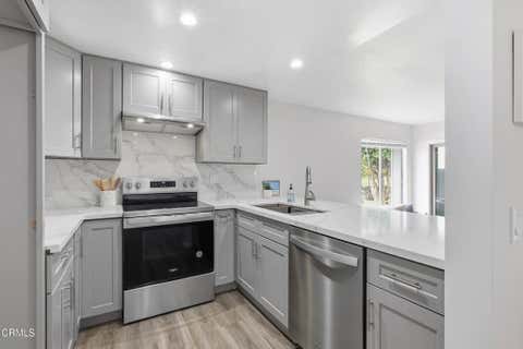 Tiny photo for 3107 Harbor Boulevard, Oxnard, CA 93035 (MLS # V1-36447)