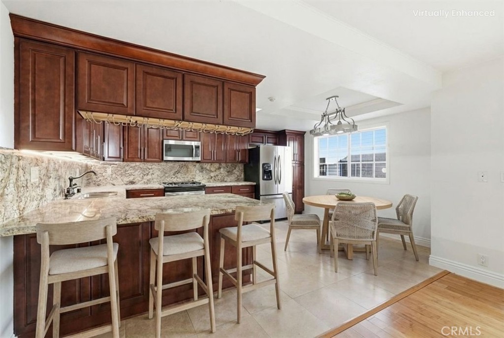 208 S Catalina Avenue C