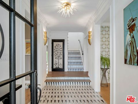 Photo of 4621 Balboa Avenue, Encino, CA 91316 (MLS # 26638567)