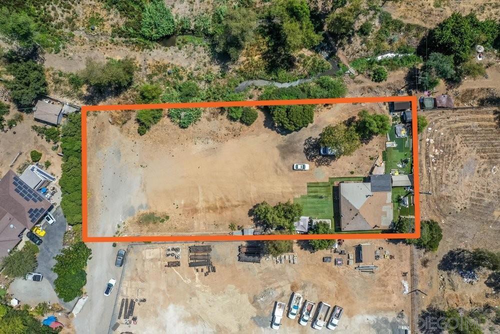 1828 N Iris Ln LN, Escondido CA 92026