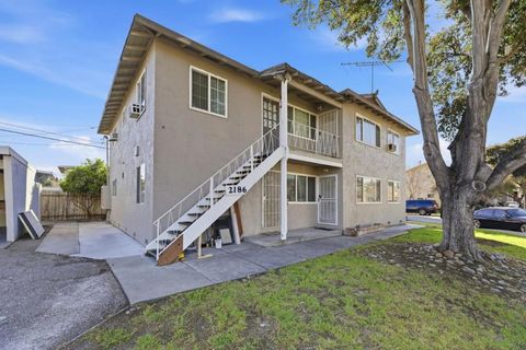 Photo of 2186 Pasetta Drive, Santa Clara, CA 95050 (MLS # ML82039015)