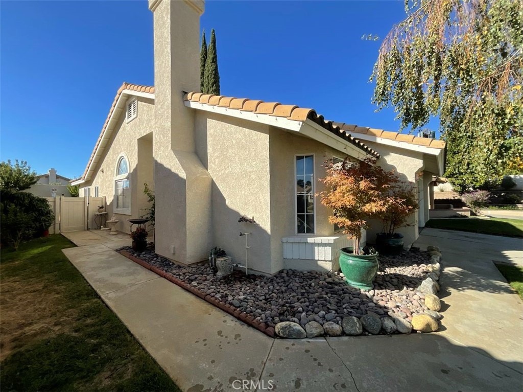 6376 W Oak Tree Avenue