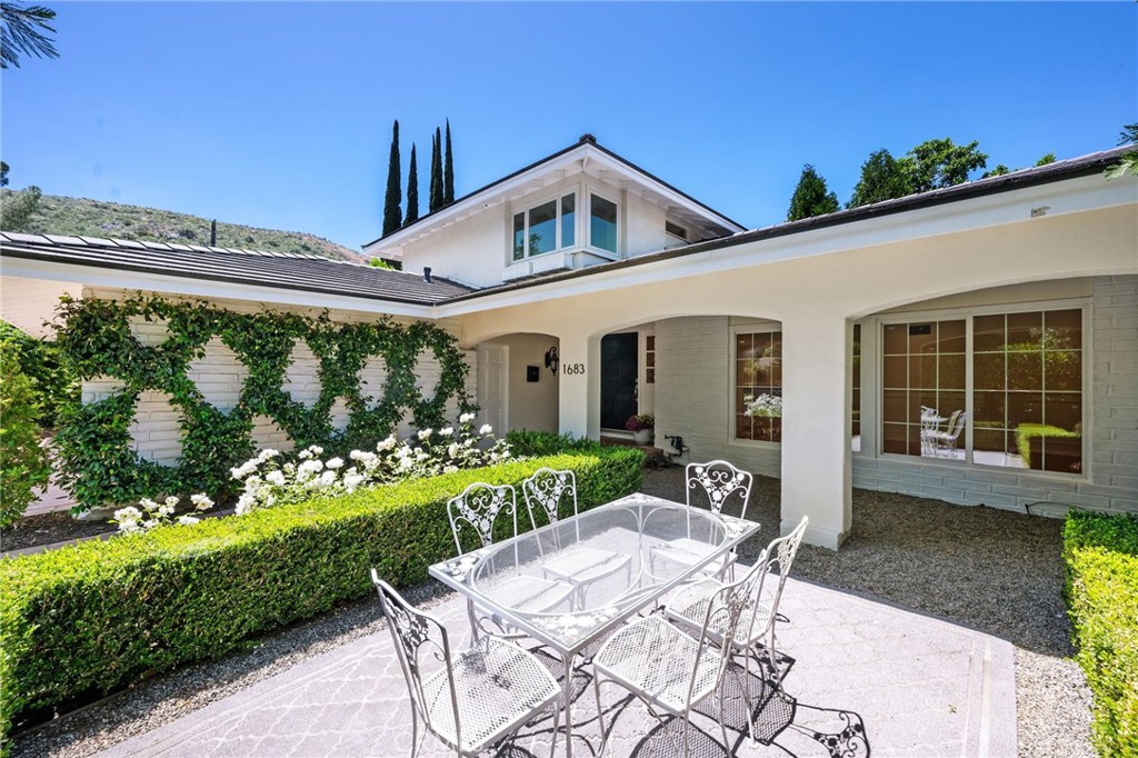 1683 Camberwell Place
