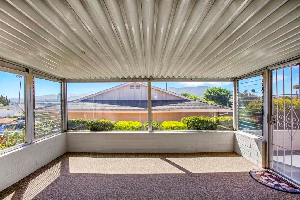 959 La Tierra Drive