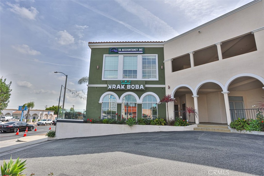 2244 Pacific Coast 100