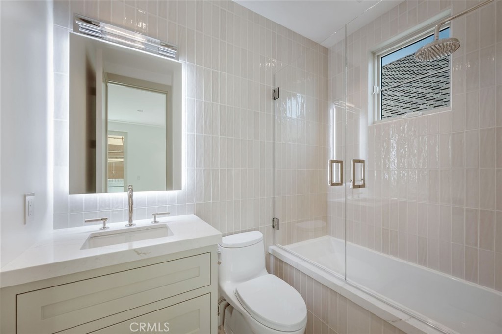 225 Diamond, Newport Beach CA 92662 - Photo 16