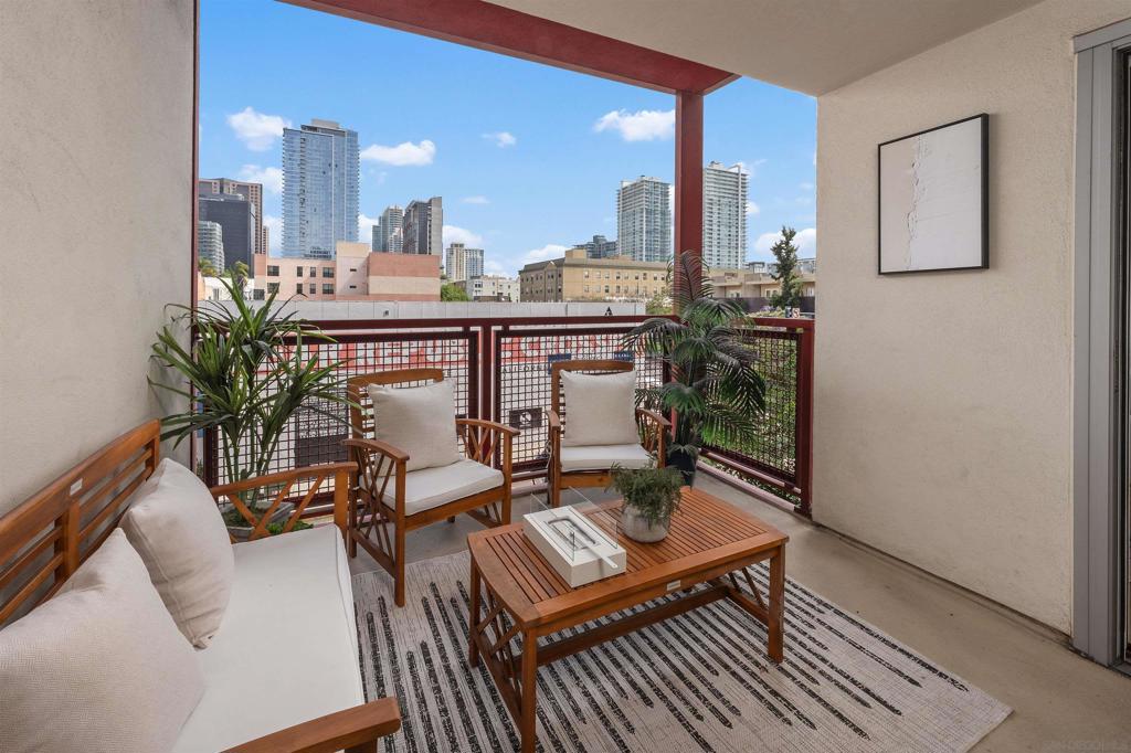 875 G Street 303