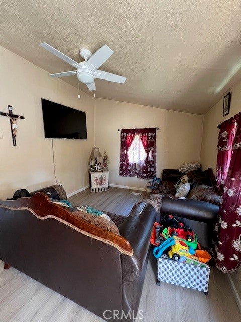 9513 Stanford
