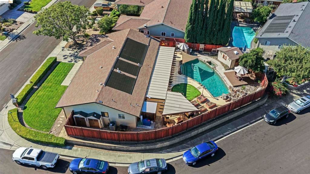 3909 Boatwright Dr