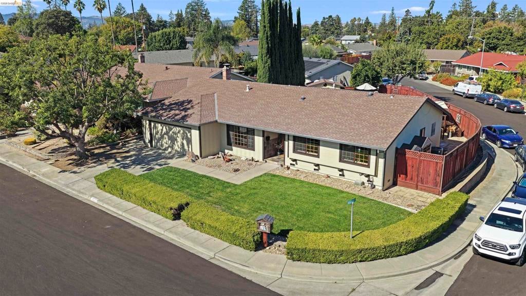 3909 Boatwright Dr
