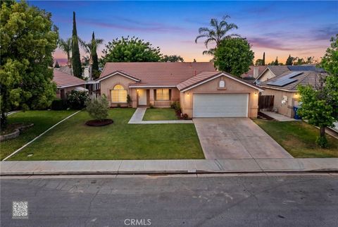 Photo of 5914 Summer Country Dr, Bakersfield, CA 93313 (MLS # SR26087132)