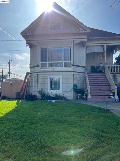 1840 1840 90th Avenue Oakland CA 94603