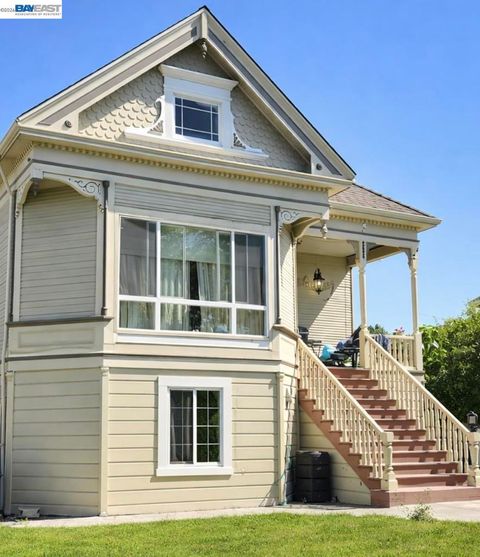 Photo of 1840 1840 90th Avenue Ave, Oakland, CA 94603 (MLS # 41125323)