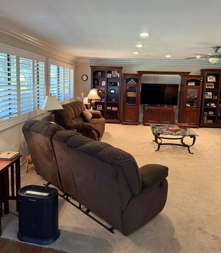 9168 Old Castle Road Road