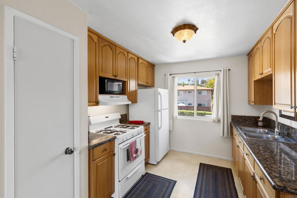 9719 Winter Gardens Boulevard 176