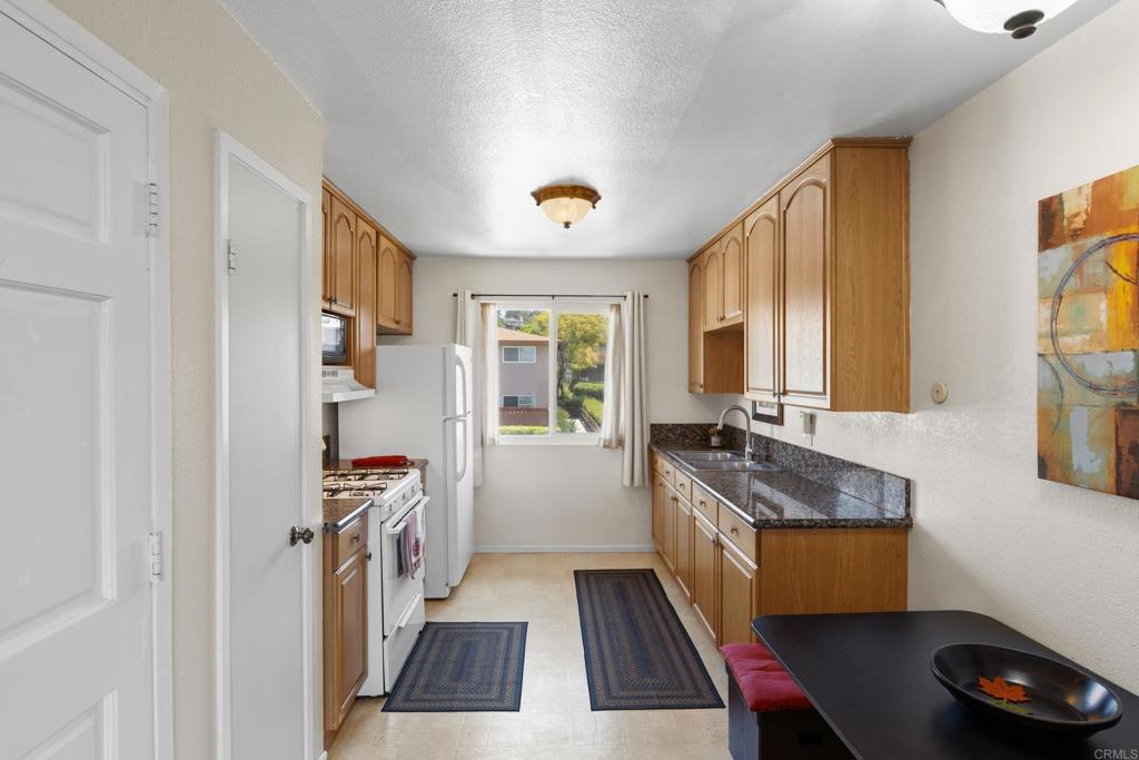 9719 Winter Gardens Boulevard 176