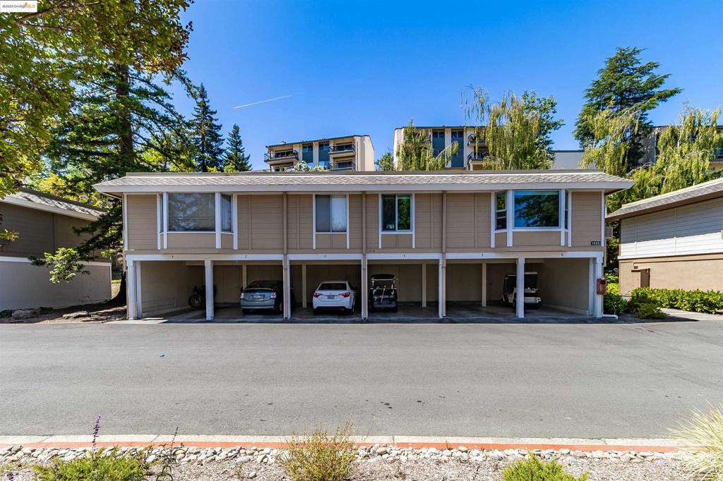 ROSSMOOR - Residential