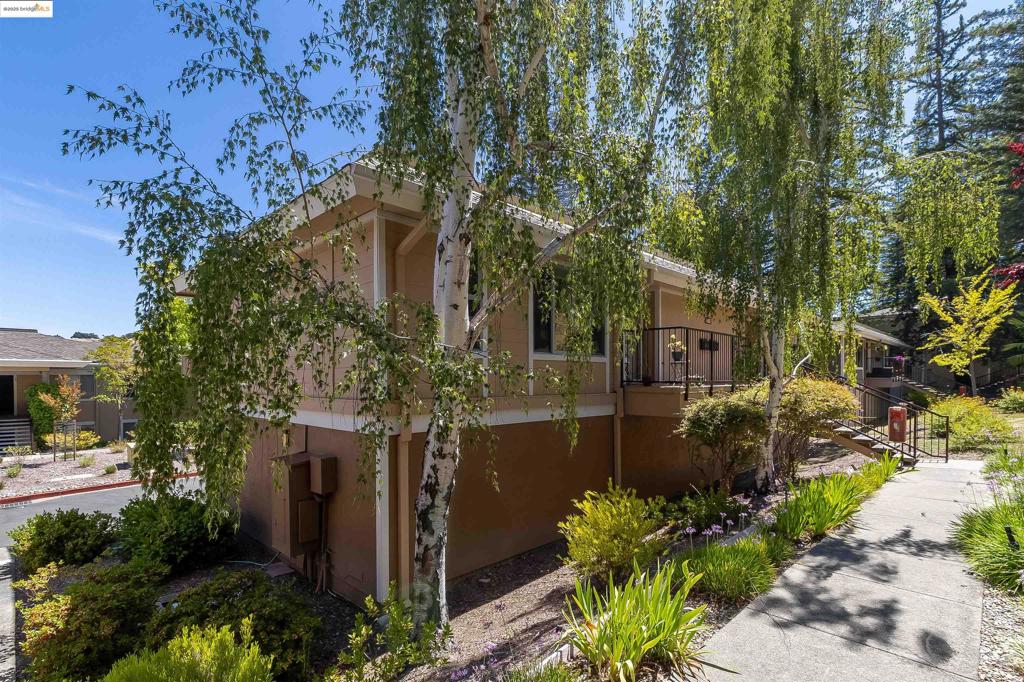 ROSSMOOR - Residential