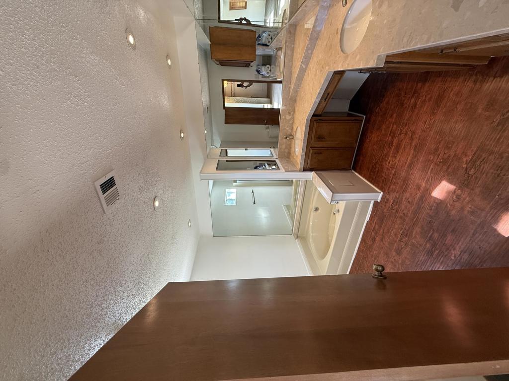 Portola Country Club - Residential Lease