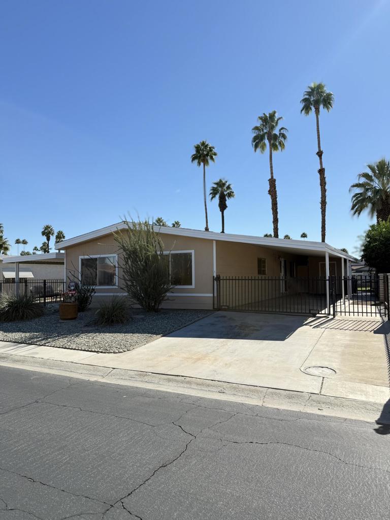 Portola Country Club - Residential Lease