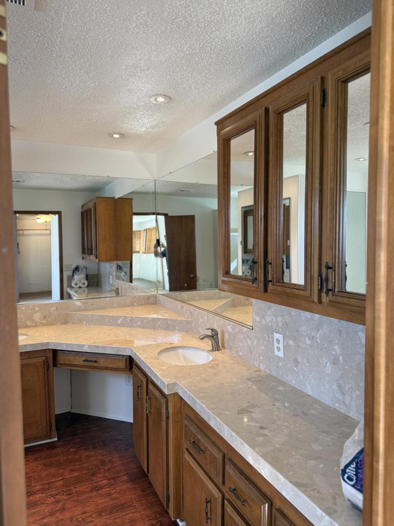 Portola Country Club - Residential Lease