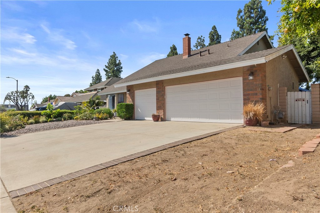 1433 Bentley Court