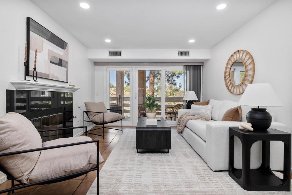 7263 Camino Degrazia