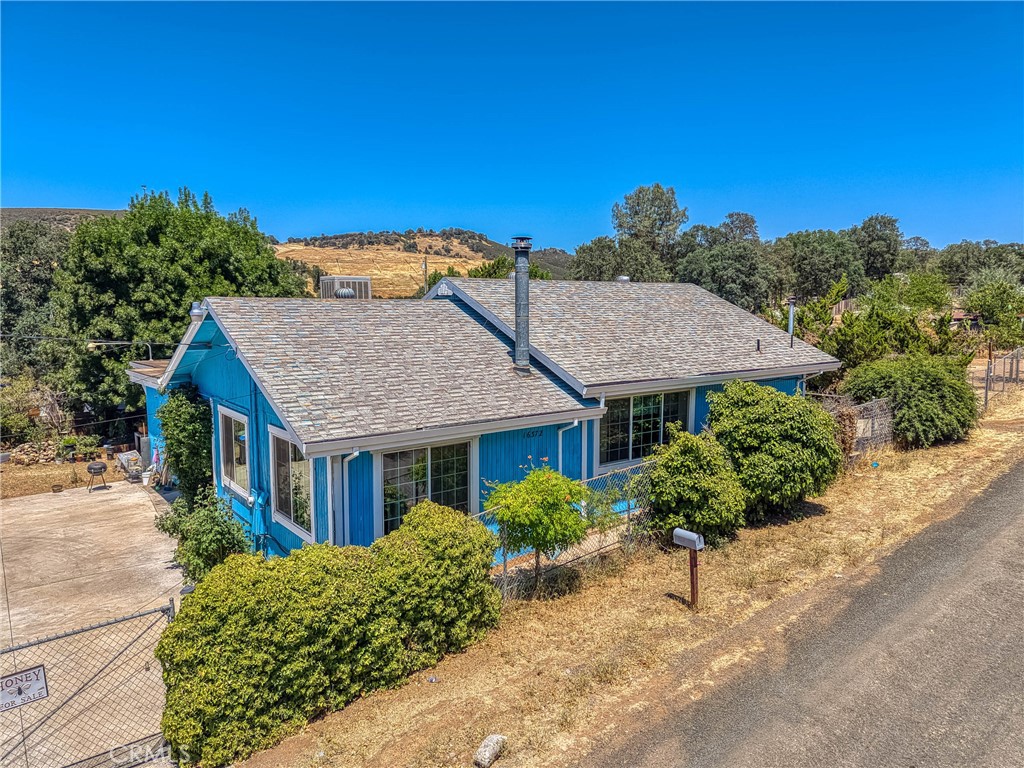 This charming 4-bedroom, 2-bathroom home on 35th Ave in Clearlake offers 1,500 square feet of comfortable living space with incredible potential. The main house features 2 bedrooms and 2 bathrooms, highlighted by a unique sunken living room and soaring high ceilings that create an open, airy feel throughout.
What makes this property special is the converted garage that's been transformed into a separate living area complete with its own kitchen, 2 bedrooms, and 1 bathroom. This additional space is perfect for rental income, a mother-in-law suite, or guest accommodations, giving you flexibility and extra earning potential.
The property sits on a generous lot with a lovely garden area, providing plenty of outdoor space for relaxation and entertaining. Parking is convenient with the spacious driveway and additional options on the property.
Located in a great spot, you'll be close to essential amenities including Foods Etc grocery store less than 2 miles away, and Walmart nearby for all your shopping needs. Families will appreciate the proximity to Clearlake Schools, and outdoor enthusiasts can enjoy Clear Lake Campground just a short drive away.
This property combines comfortable living with smart investment potential in a convenient Clearlake location. Whether you're looking for a family home with rental income possibilities or a unique property with flexible living arrangements, this house delivers on both fronts. The combination of main house comfort and separate living space makes it a standout opportunity in today's market.