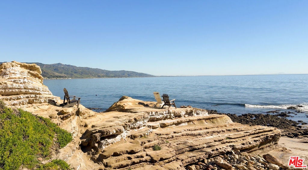29221 Heathercliff Road 13, Malibu CA 90265