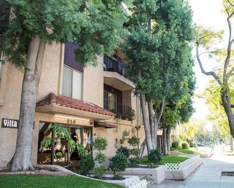 Photo of 310 N Jackson Street #104, Glendale, CA 91206 (MLS # GD26144422)