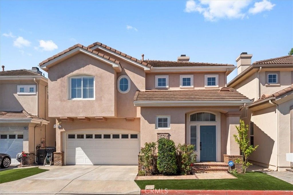 Photo of 7827 Orchid Drive, Huntington Beach, CA 92648 (MLS # OC25177308)