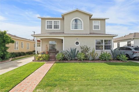 Photo of 3495 Gaviota Avenue, Long Beach, CA 90807 (MLS # PW26033641)
