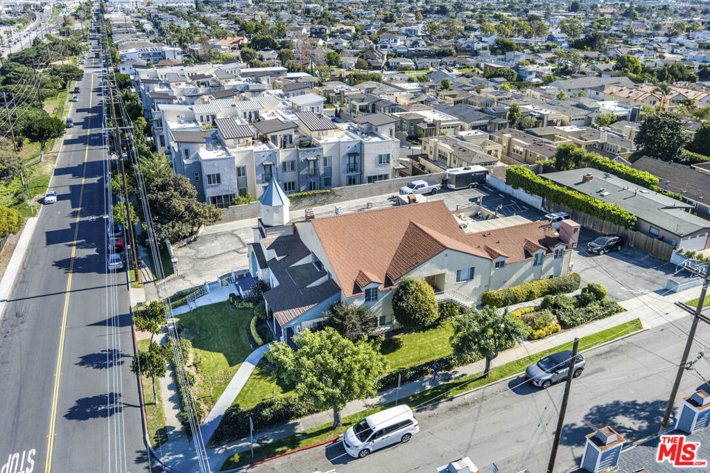 500 E Imperial Avenue