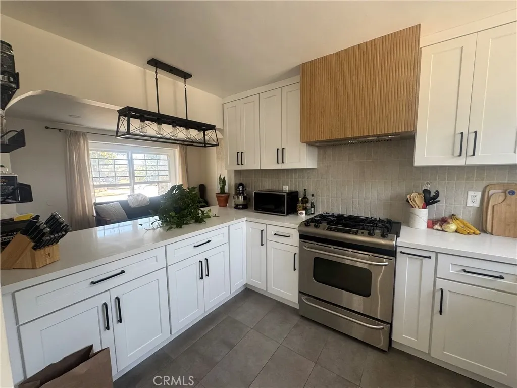 Lakewood, California 90712, United States, 3 Bedrooms Bedrooms, ,2 BathroomsBathrooms,Residential,Pending,188884