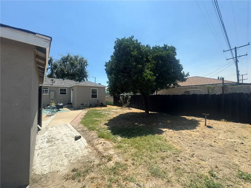 Lakewood, California 90712, United States, 3 Bedrooms Bedrooms, ,2 BathroomsBathrooms,Residential,Pending,188884