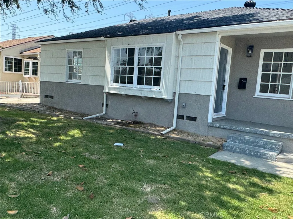 Lakewood, California 90712, United States, 3 Bedrooms Bedrooms, ,2 BathroomsBathrooms,Residential,Pending,188884