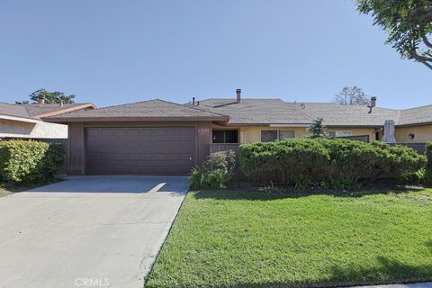 Photo of 13282 Beach Terrace Dr, Garden Grove, CA 92844 (MLS # OC25271880)