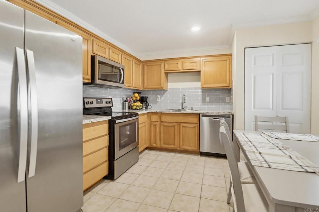 1328 IRIS Avenue 2